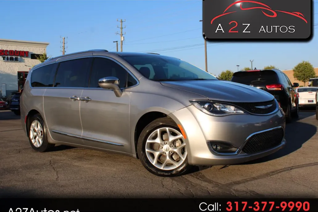 2020 Chrysler Pacifica Limited photo 1
