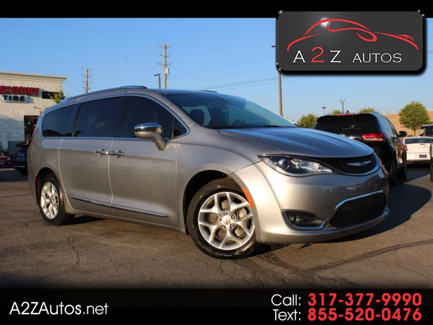 2020 Chrysler Pacifica Limited photo 1
