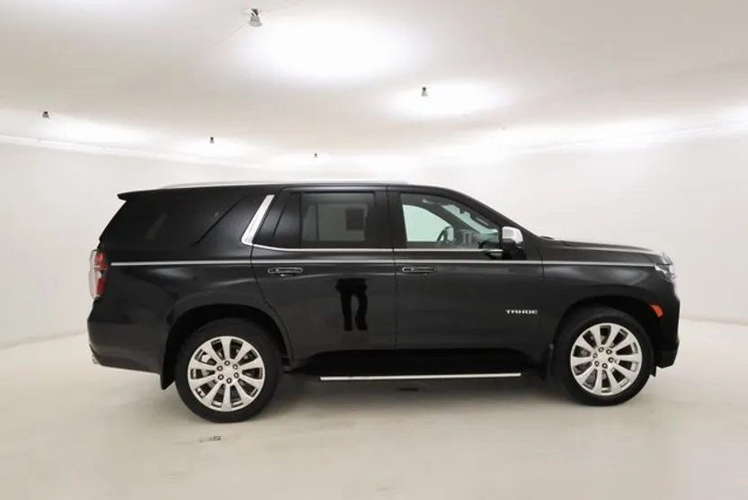 2021 Chevrolet Tahoe Premier photo 1