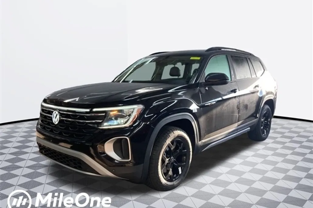 2025 Volkswagen Atlas Peak Edition photo 1