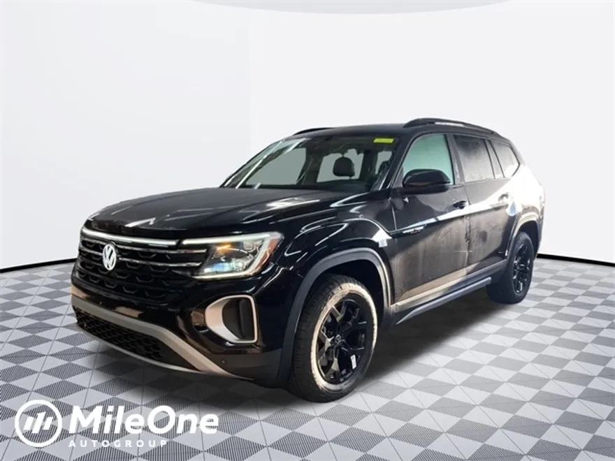 2025 Volkswagen Atlas Peak Edition photo 1