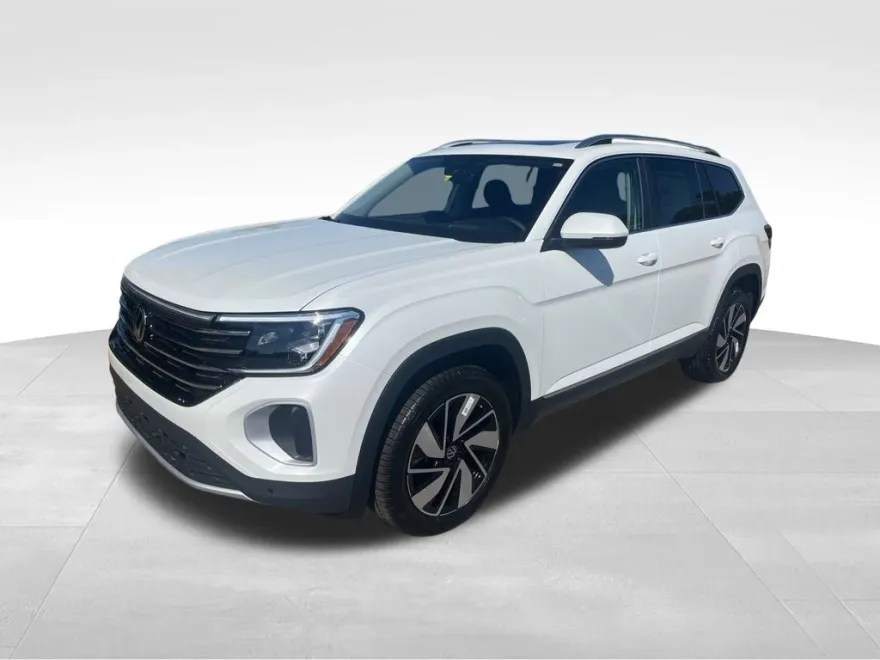 2026 Volkswagen Atlas SEL photo 1