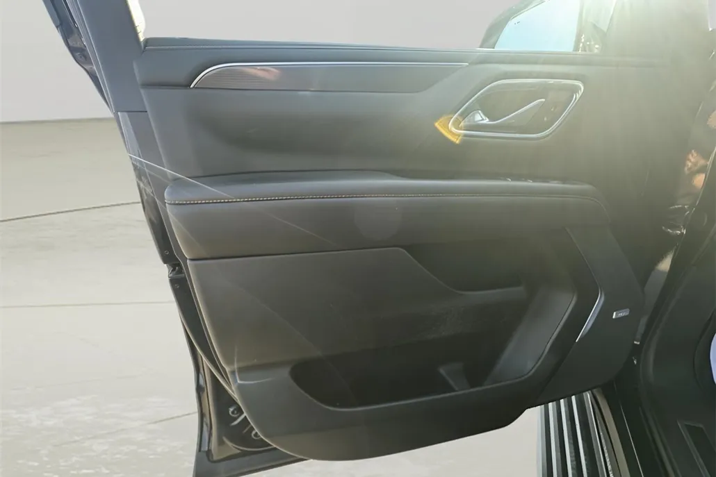 2021 Gmc Yukon XL AT4 photo 1