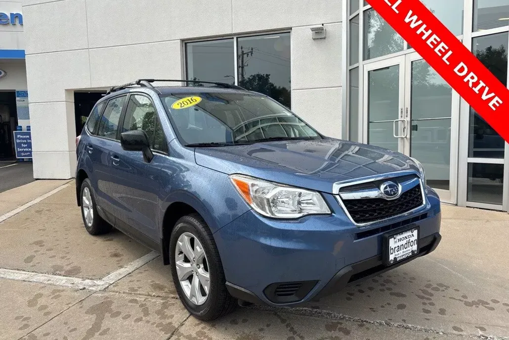 2016 Subaru Forester 2.5i photo 1