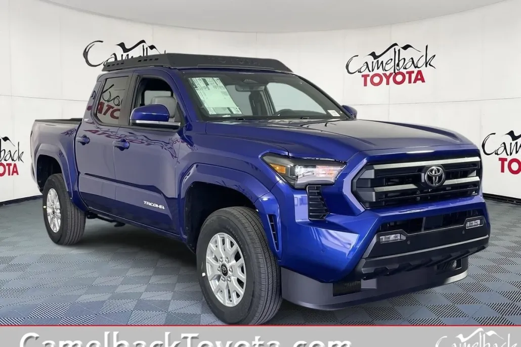 2025 Toyota Tacoma SR5 photo 1