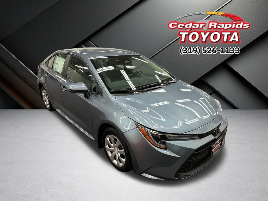 2025 Toyota Corolla LE photo 1