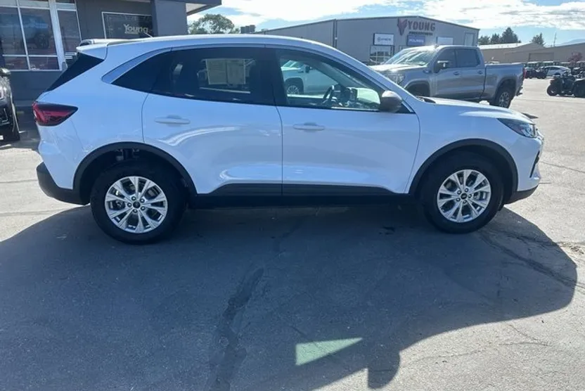 2024 Ford Escape Active photo 1