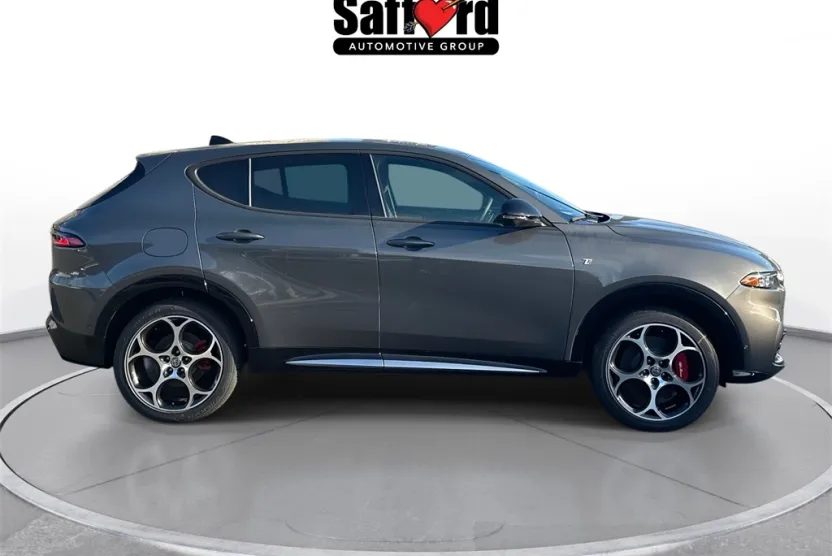 2024 Alfa Romeo Tonale Ti photo 1