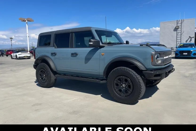 2022 Ford Bronco Base Big Bend Black Diamond Outer Banks Badlands Wildtrak Everglades photo 1