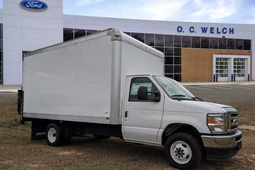 2024 Ford E-350 Base photo 1