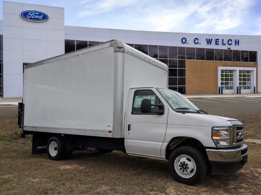 2024 Ford E-350 Base photo 1