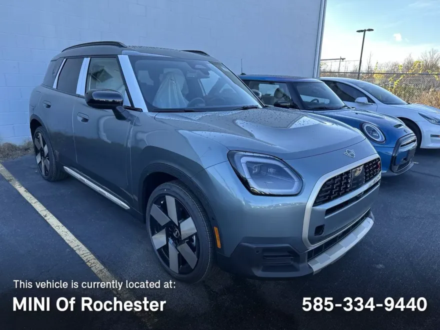 2025 Mini Cooper S ALL4 Iconic photo 1