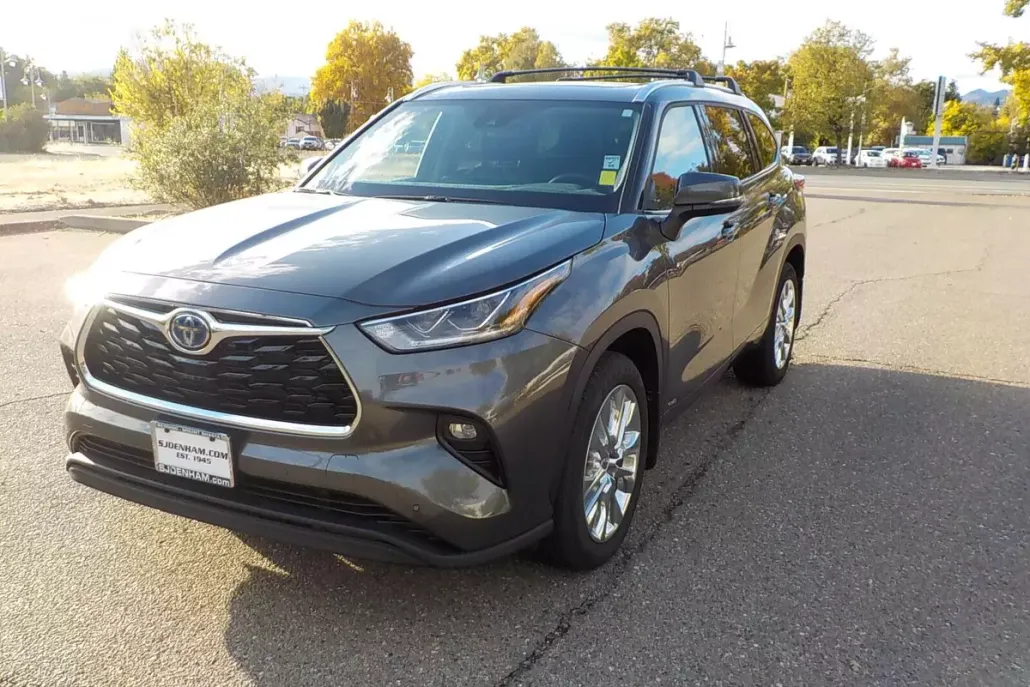 2023 Toyota Highlander Hybrid Limited photo 1
