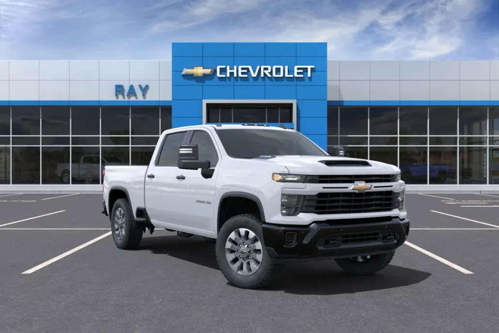 2025 Chevrolet Silverado 2500HD Custom photo 1