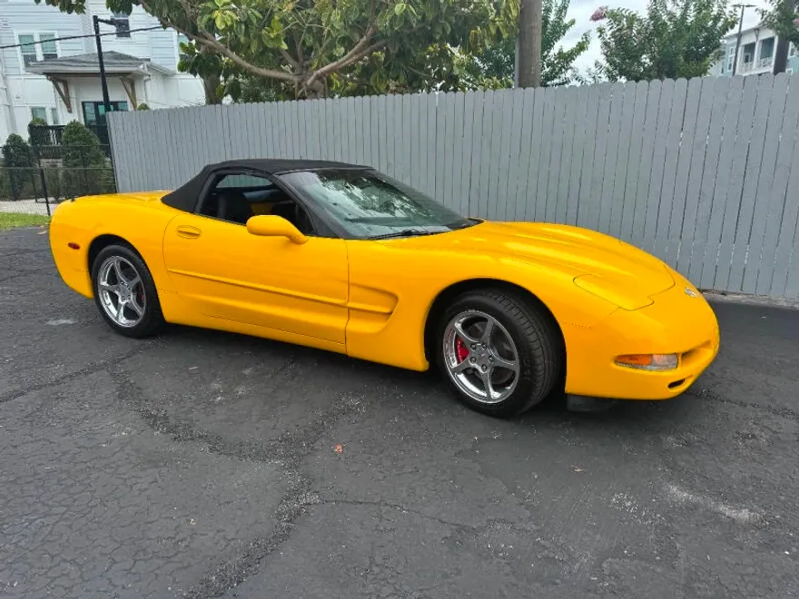 2003 Chevrolet Corvette Convertible photo 1