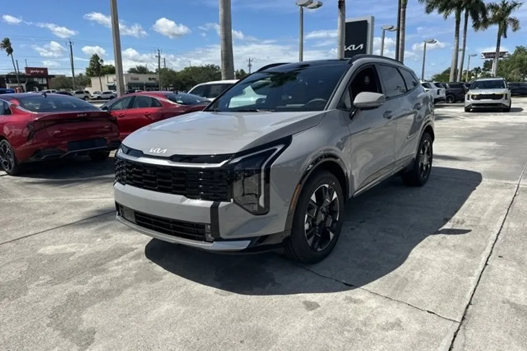 2026 Kia Sportage Hybrid photo 1