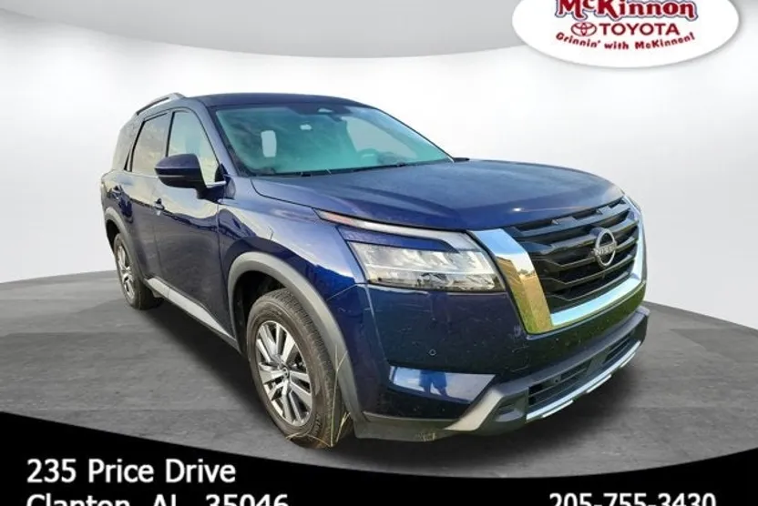 2023 Nissan Pathfinder SL photo 1