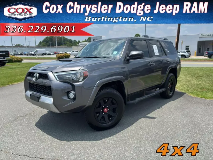 2018 Toyota 4Runner TRD photo 1
