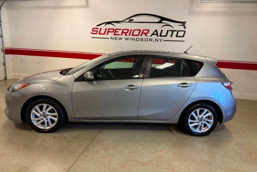 2013 Mazda Mazda3 Grand Touring photo 1
