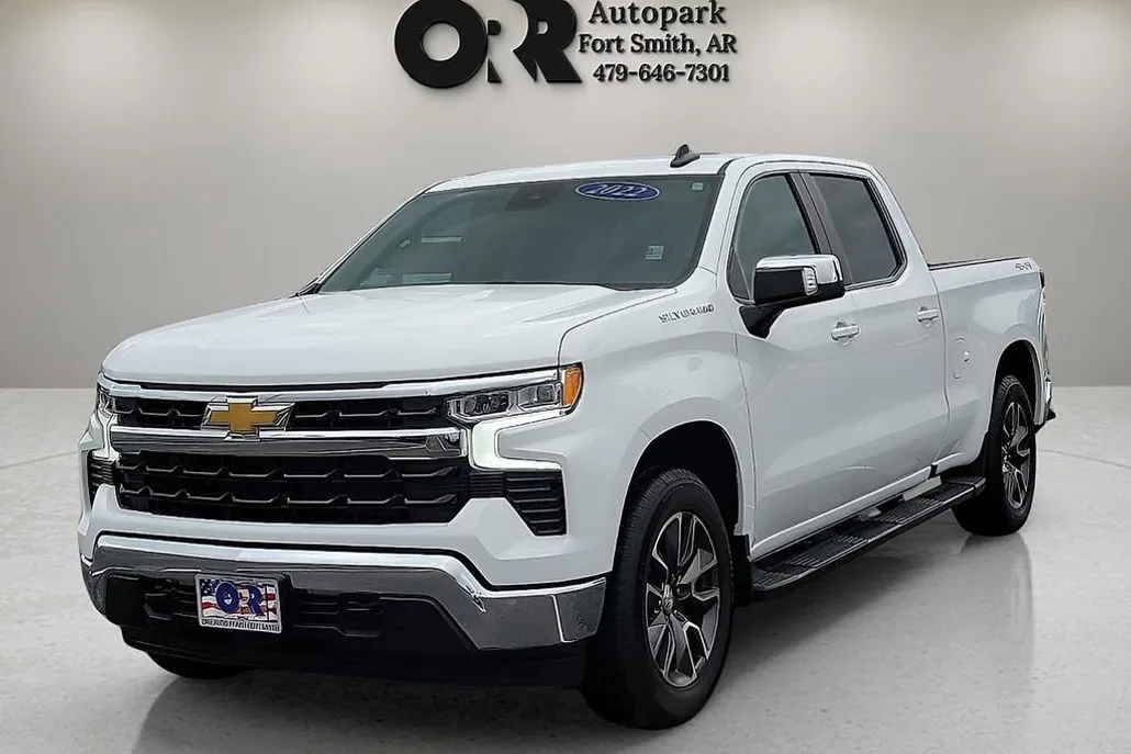 2022 Chevrolet Silverado 1500 LT photo 1
