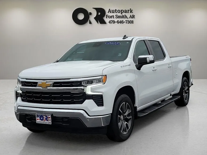 2022 Chevrolet Silverado 1500 LT photo 1