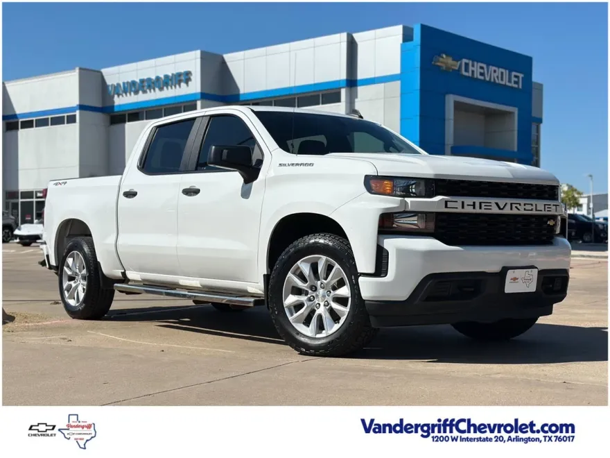2019 Chevrolet Silverado 1500 Custom photo 1