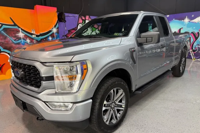 2022 Ford F-150 XL photo 1