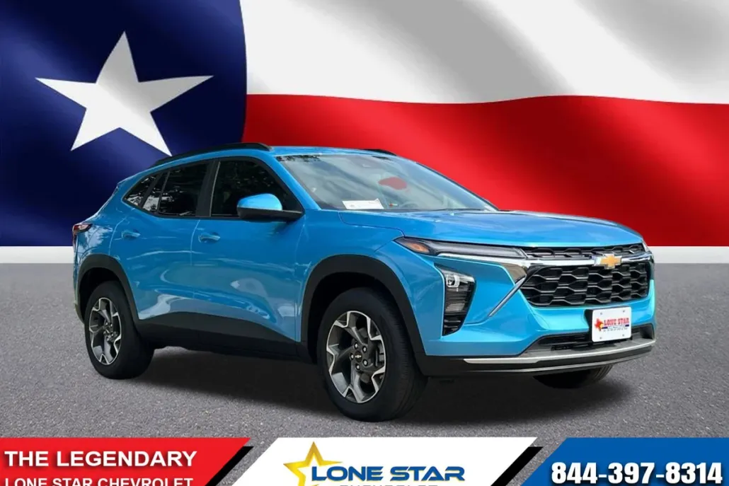 2025 Chevrolet Trax LT photo 1