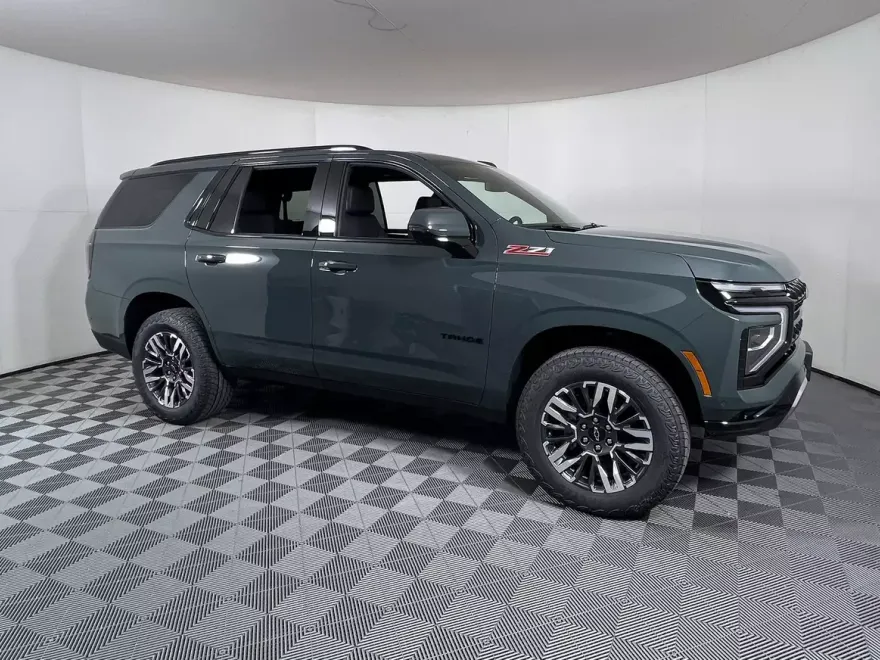 2026 Chevrolet Tahoe Z71 photo 1