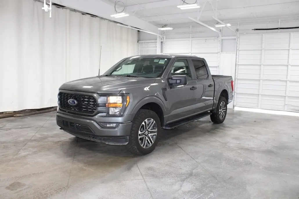 2023 Ford F-150 XL photo 1