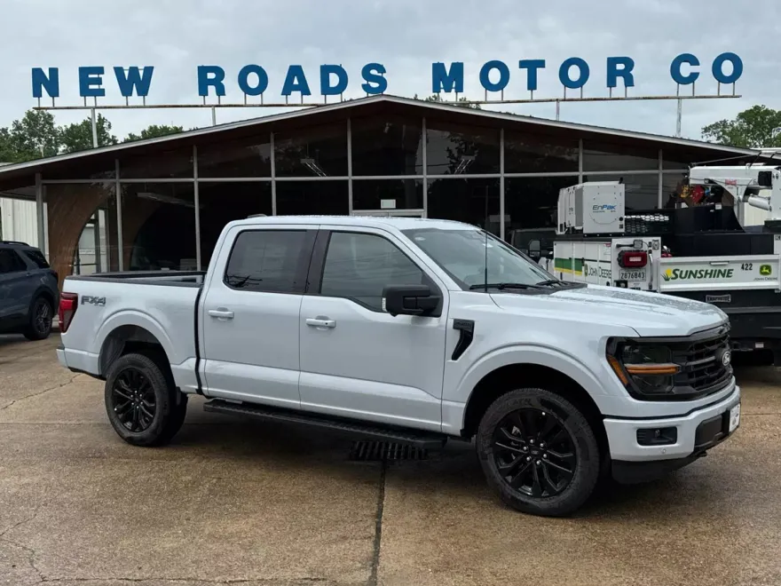 2025 Ford F-150 XLT photo 1