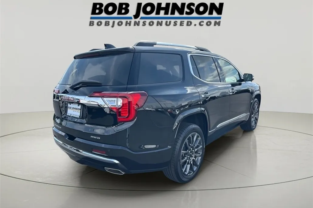 2023 Gmc Acadia Denali photo 1