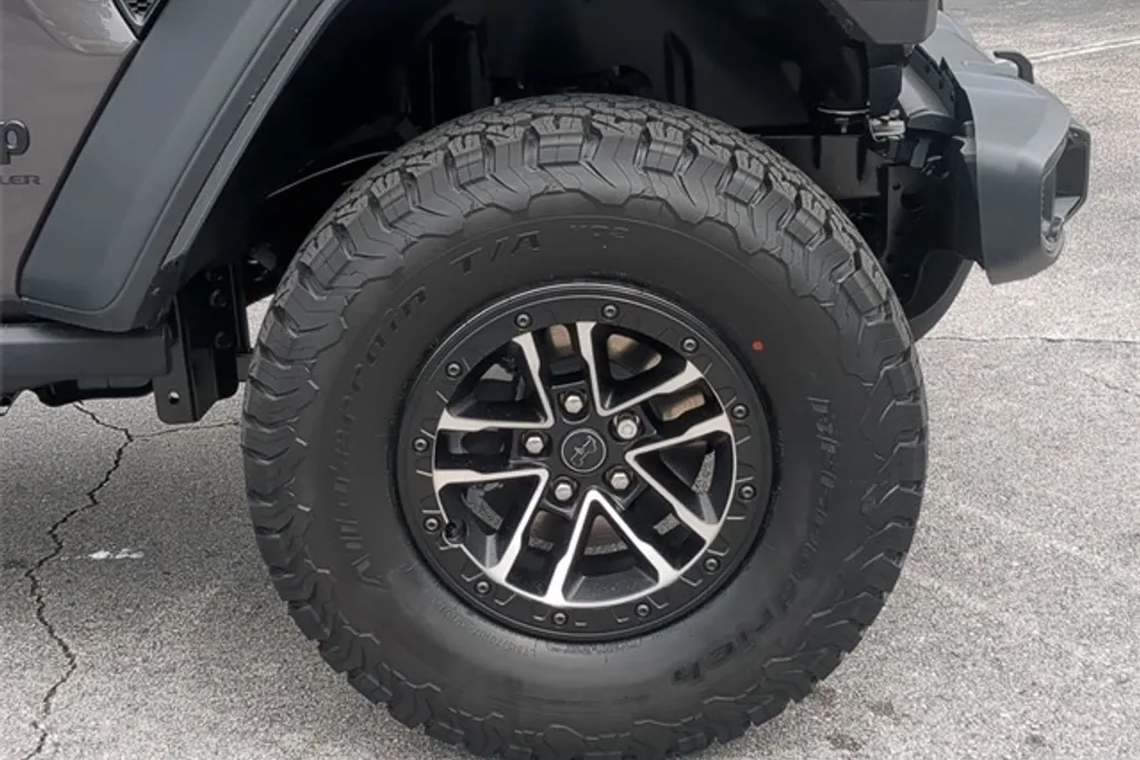 2025 Jeep Wrangler Willys photo 1