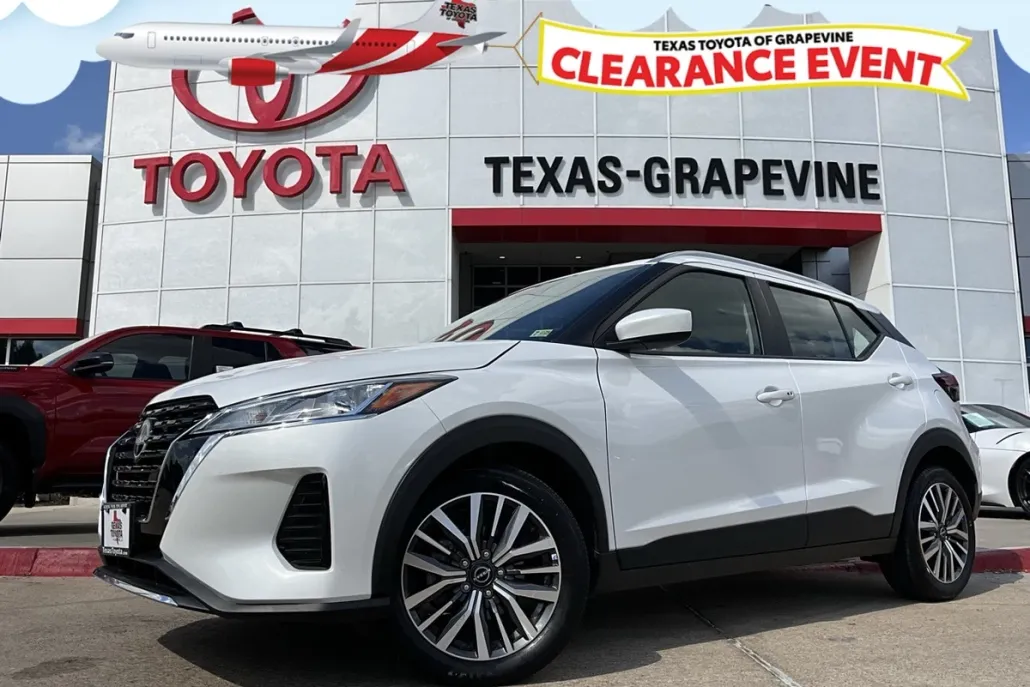 2024 Nissan Kicks SV photo 1