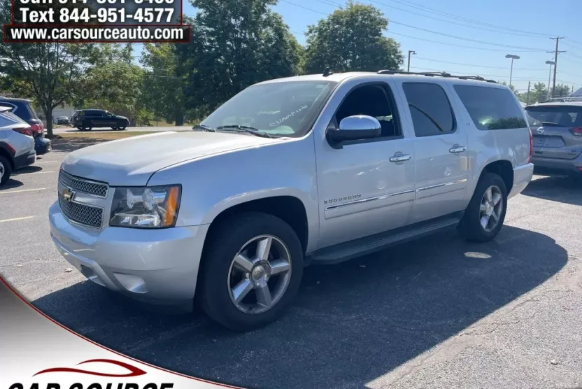2013 Chevrolet Suburban LTZ photo 1