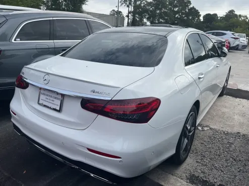 2022 Mercedes Benz E 350 4MATIC Sedan photo 4