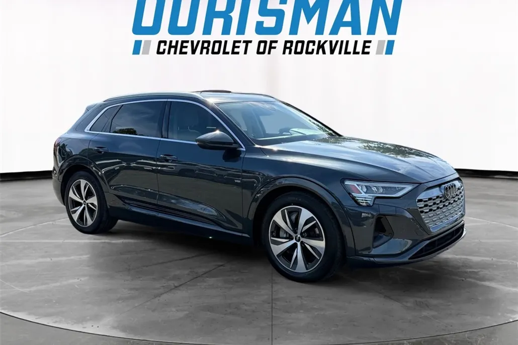 2024 Audi Q8 E-tron Premium photo 1