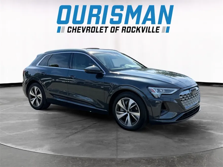 2024 Audi Q8 E-tron Premium photo 1