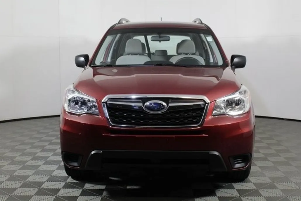 2015 Subaru Forester 2.5i photo 1
