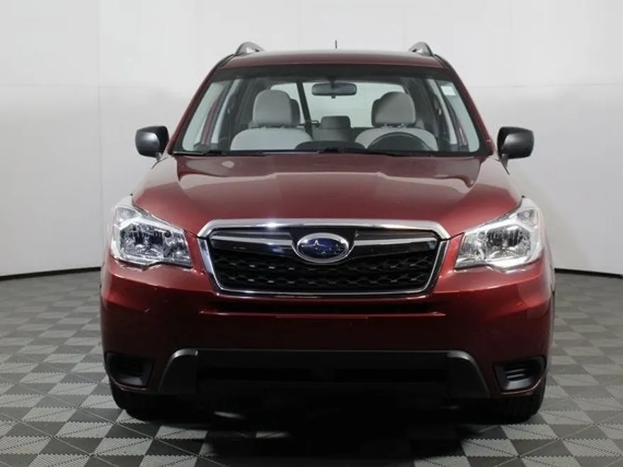 2015 Subaru Forester 2.5i photo 1
