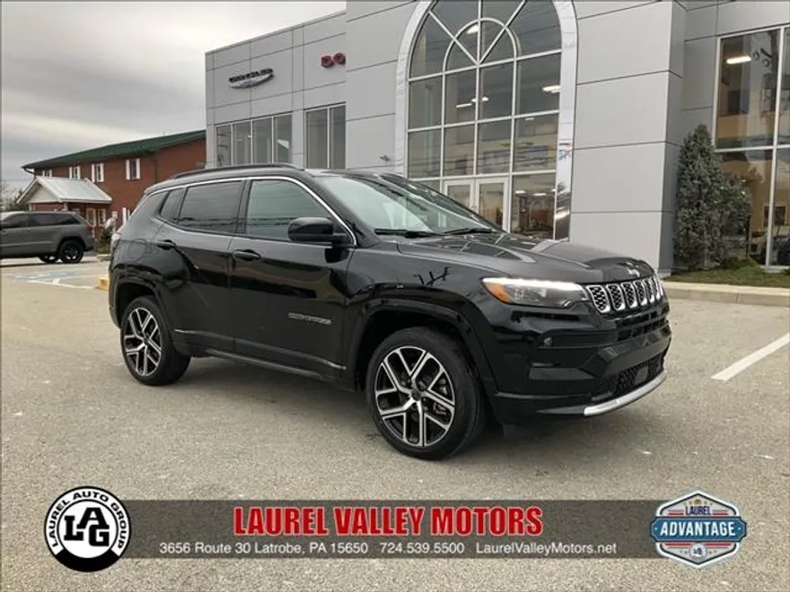 2025 Jeep Compass Limited photo 1