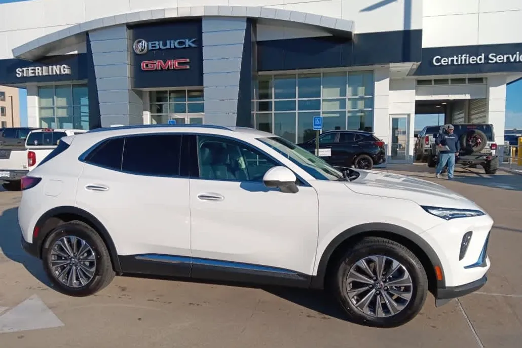2025 Buick Envision Preferred photo 1