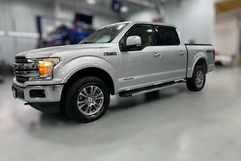 2019 Ford F-150 Lariat photo 1
