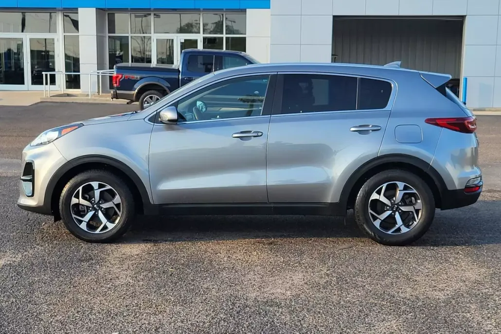 2020 Kia Sportage LX photo 1