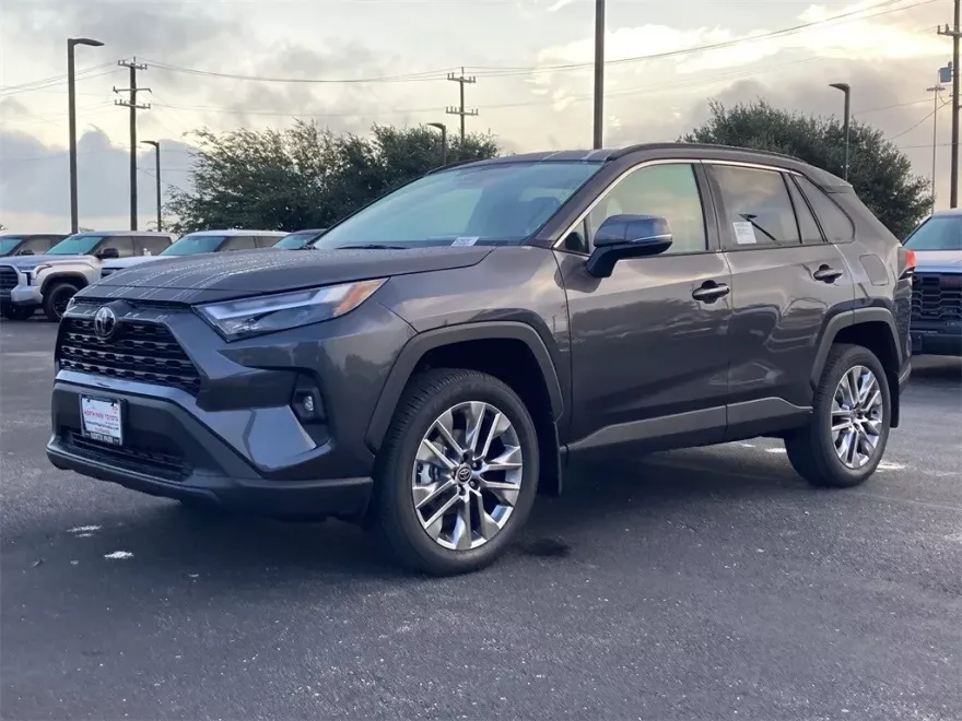 2025 Toyota RAV4 XLE Premium photo 1