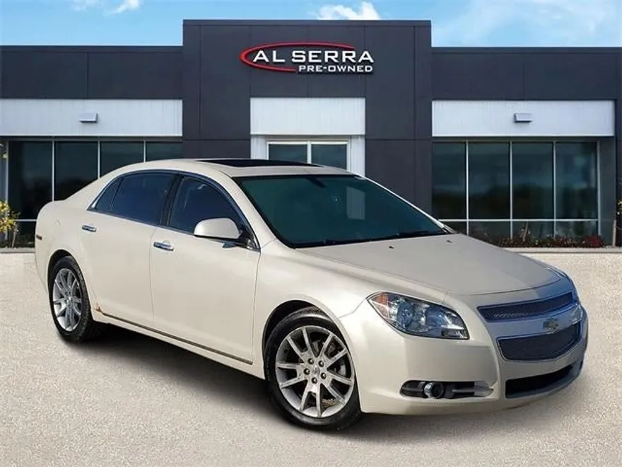 2010 Chevrolet Malibu LTZ photo 1