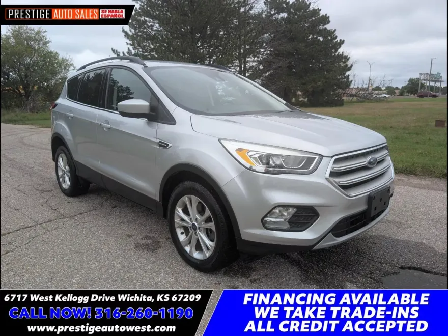 2019 Ford Escape SEL photo 1