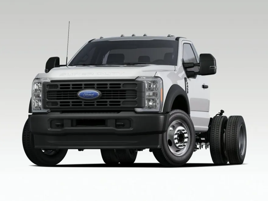 2025 Ford F-450 photo 1