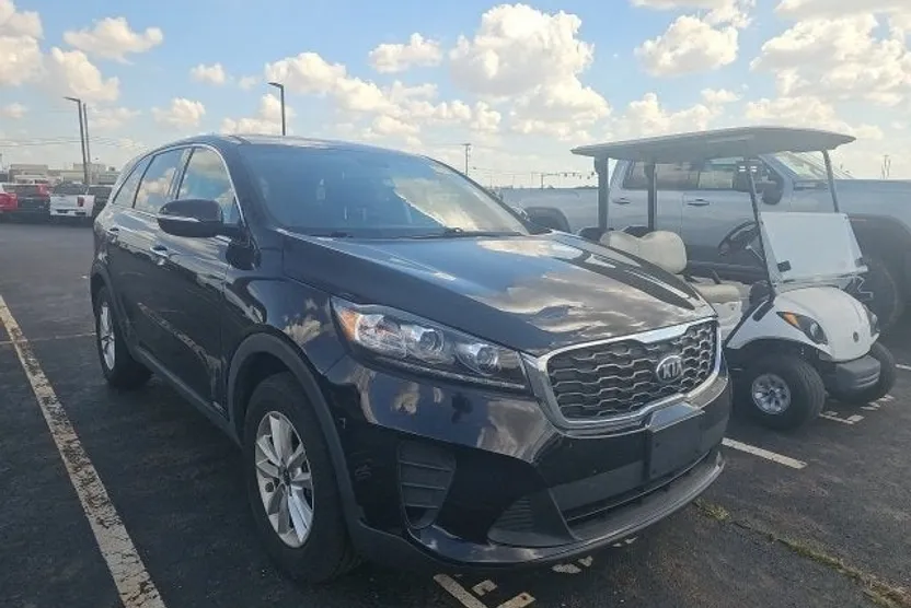 2019 Kia Sorento LX photo 1