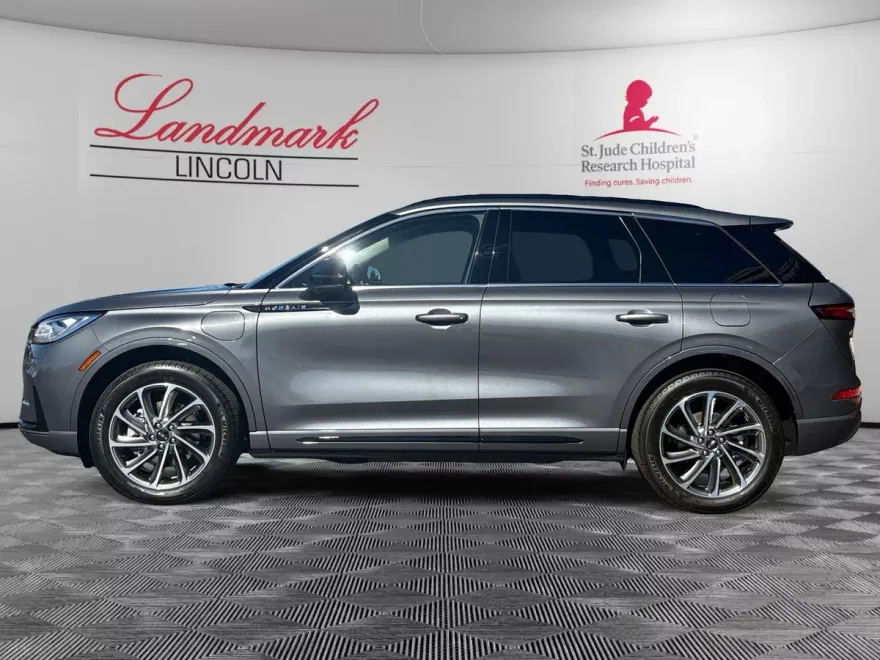 2025 Lincoln Corsair Grand Touring photo 1